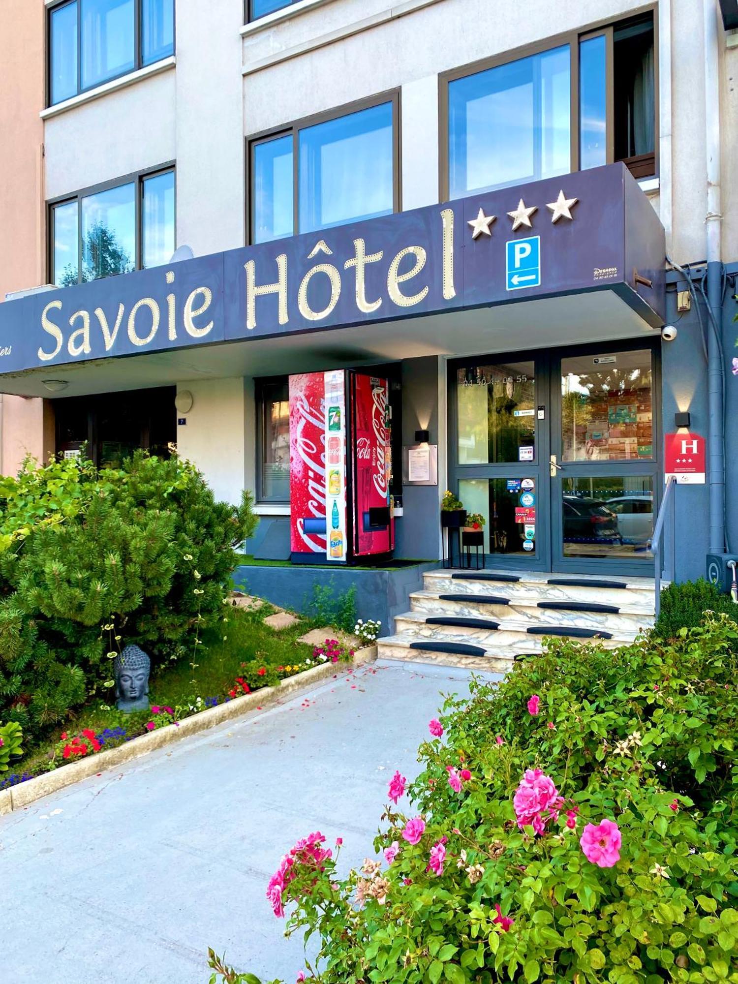 Savoie Hotel Aux Portes De Geneve Saint-Julien-en-Genevois Exterior photo